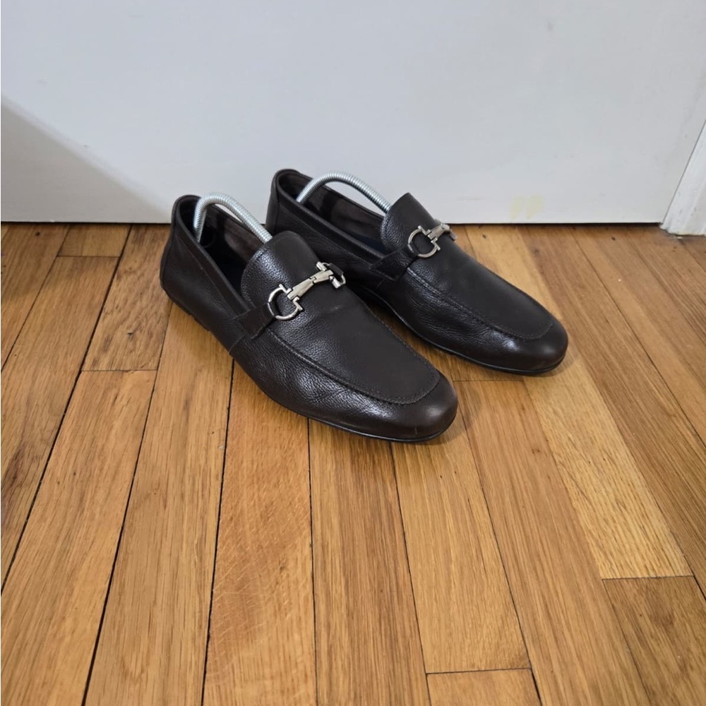 Ferragamo Brown Loafers Signature Gancini Bit Buckle Driving Luxe Shoes 9 EE Men